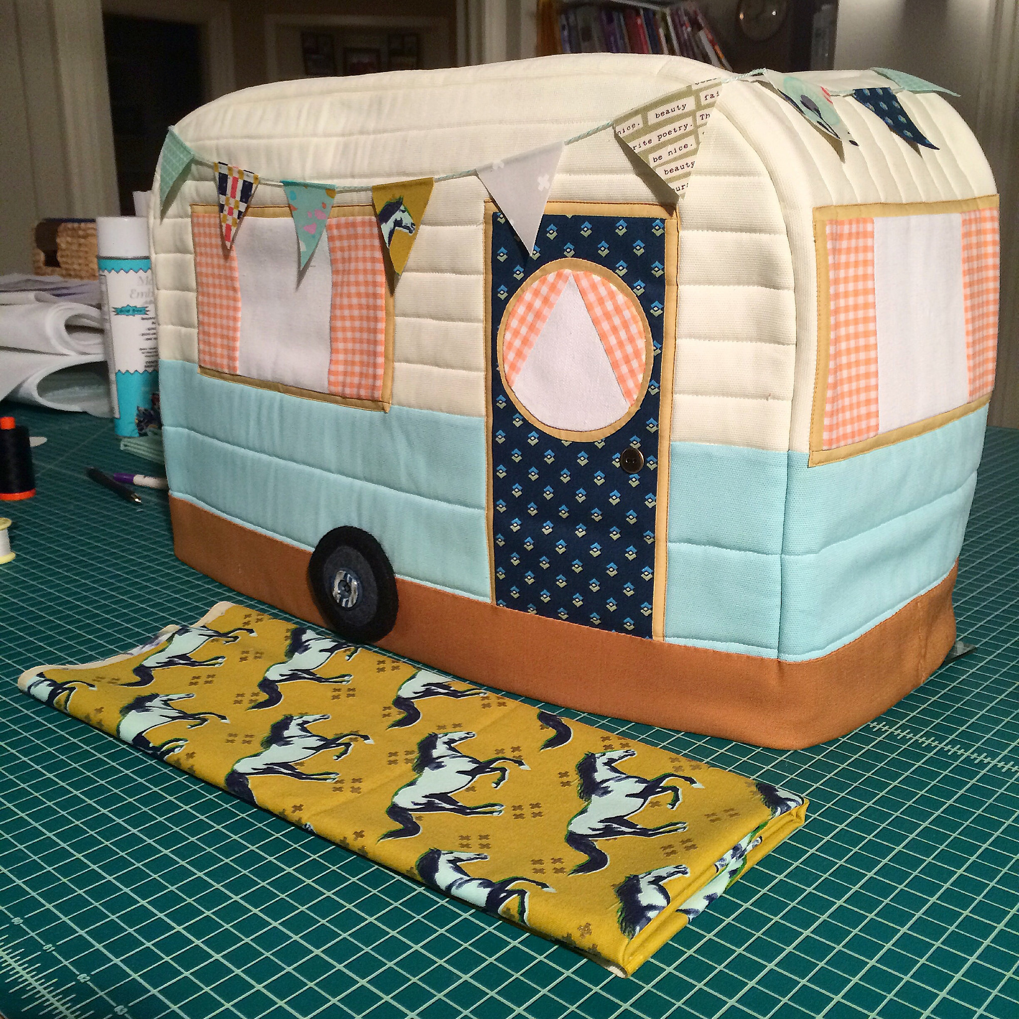 Retro Caravan Sewing Machine Cover – Ginger Peach Studio