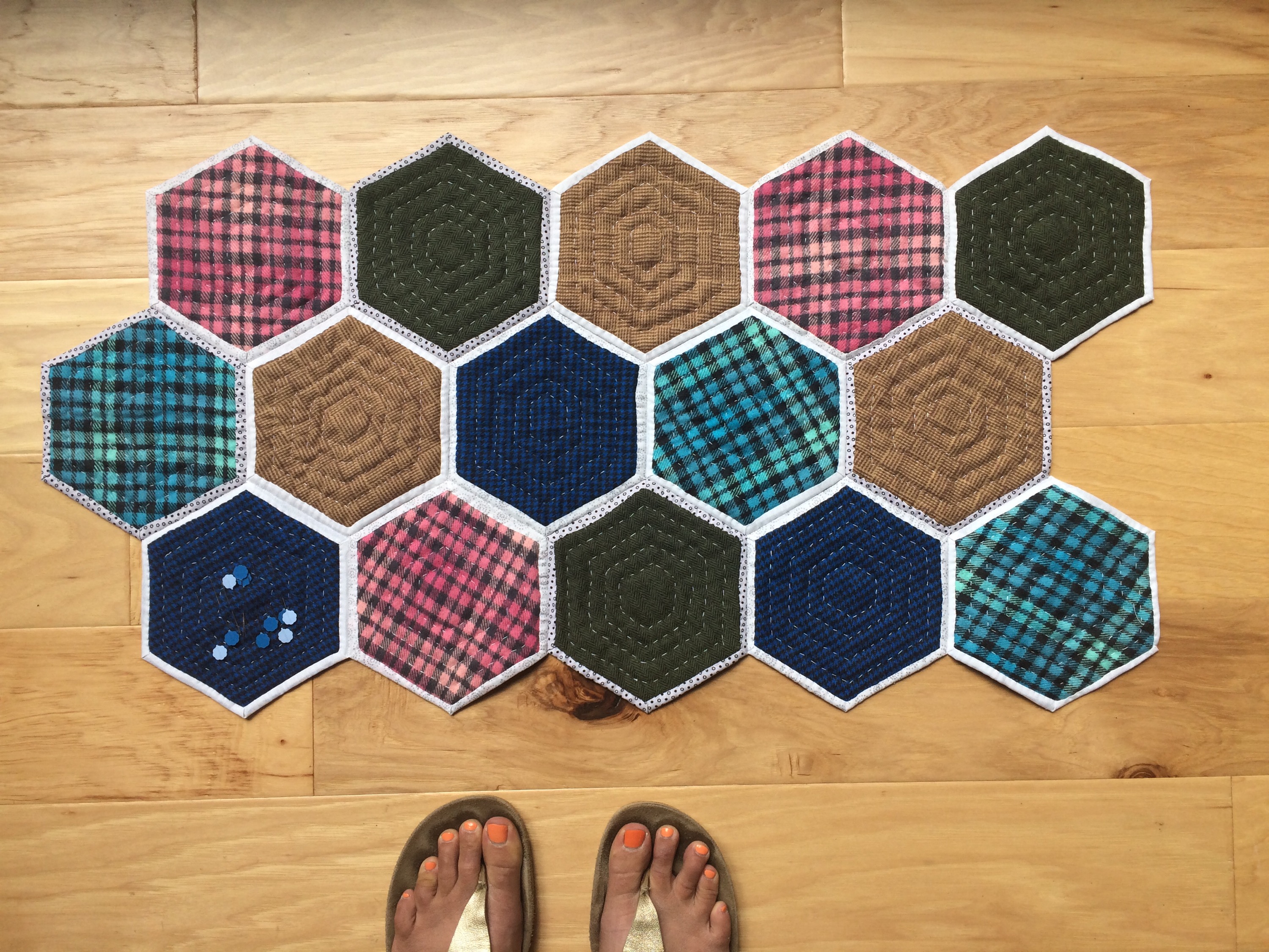 Large Hexagon Quilt Pattern and Tutorial